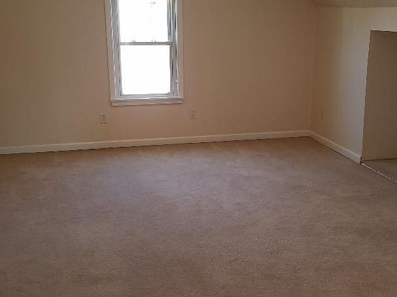 Upstairs large bedroom