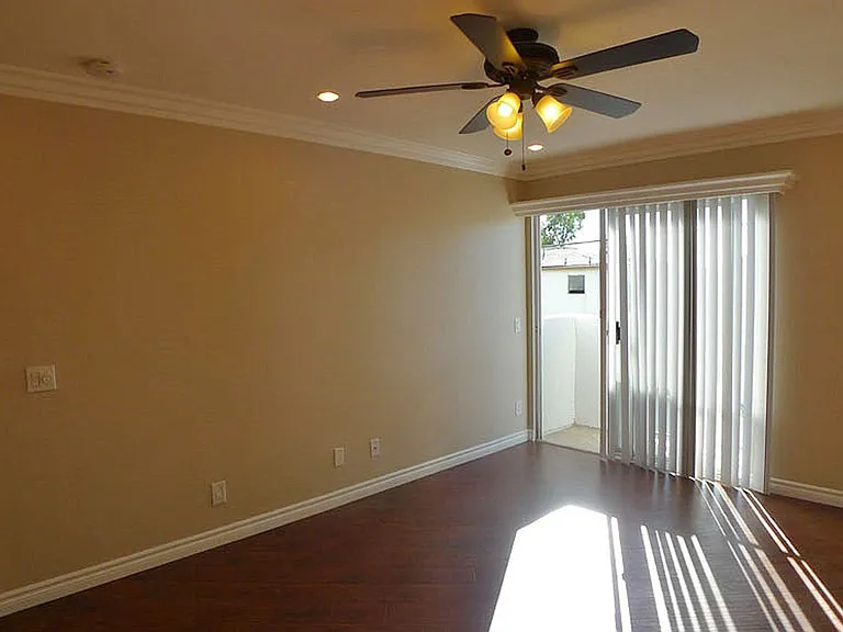 Villa De Adel Apts — Photo 54