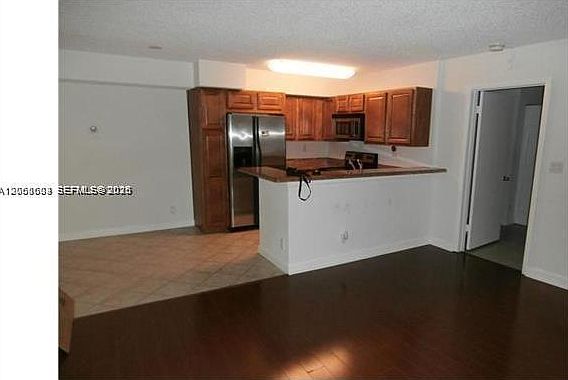 2nd image of 721 Lyons Rd APT 15103