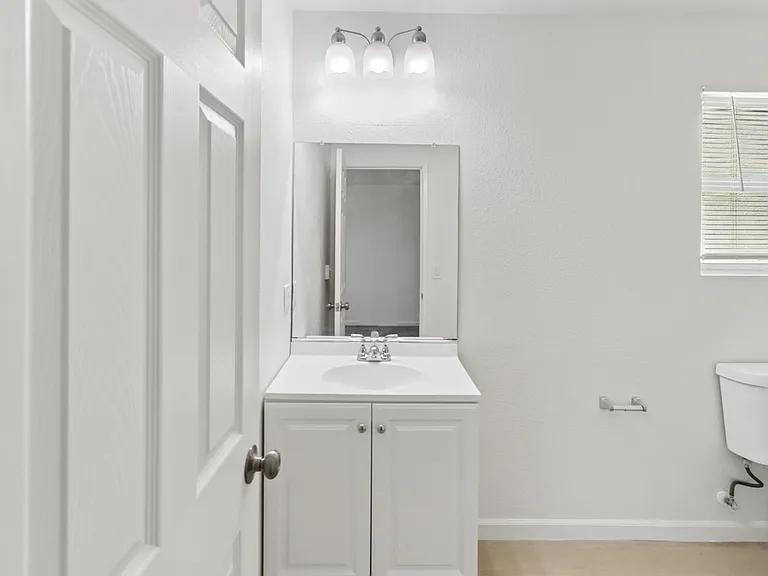 8897 Robbins Rd — Photo 6