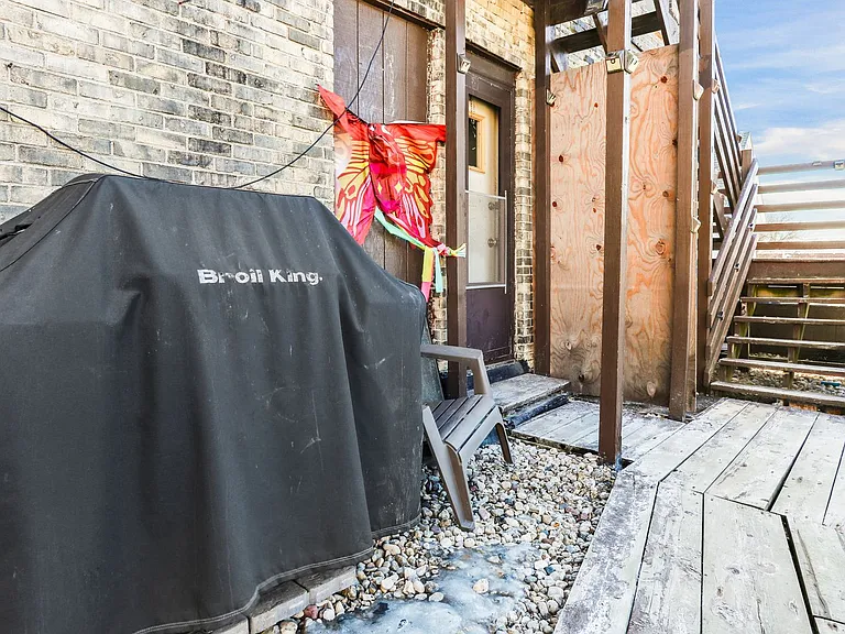 1216 Williamson St — Photo 20