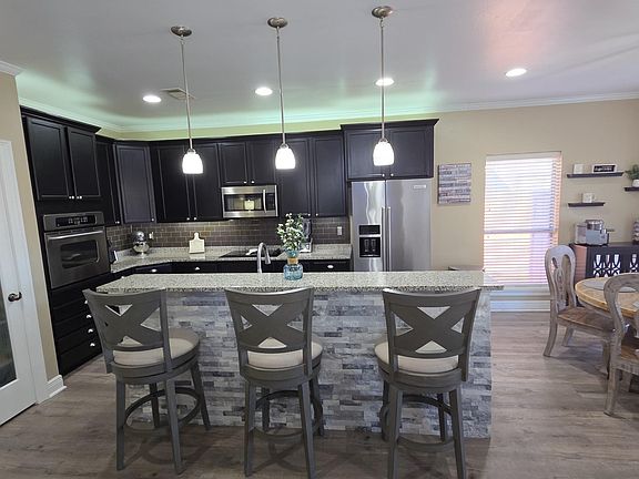 4th image of 11485 Meadow View Dr