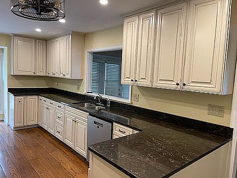 2nd image of 151 Buhl Blvd
