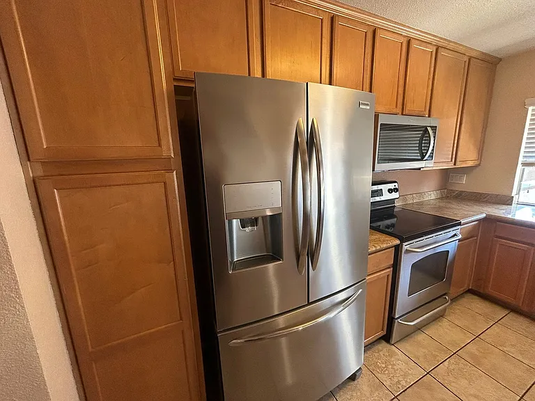 615 Fredricks Ave #170 — Photo 6