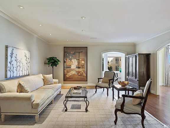 3rd image of 2106 Jackson St APT 3