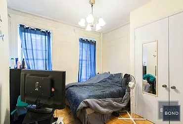 Rented by Bond New York