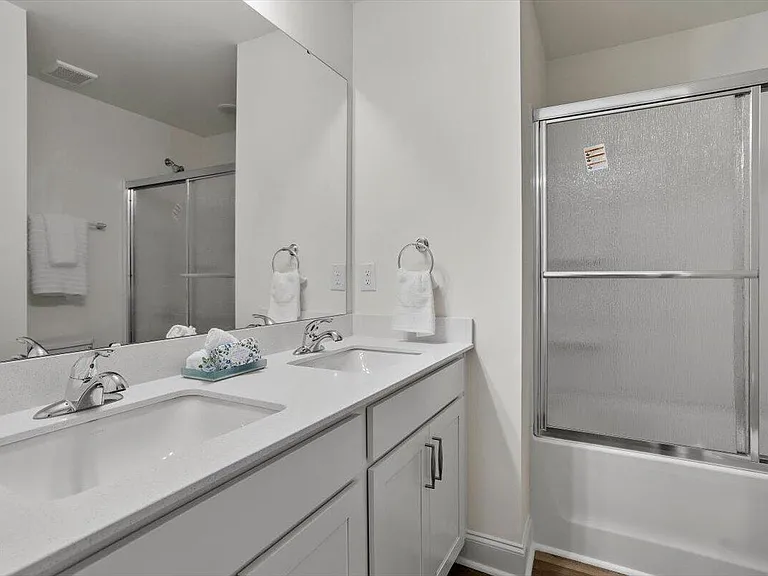 74 Amaryllis Ln — Photo 25