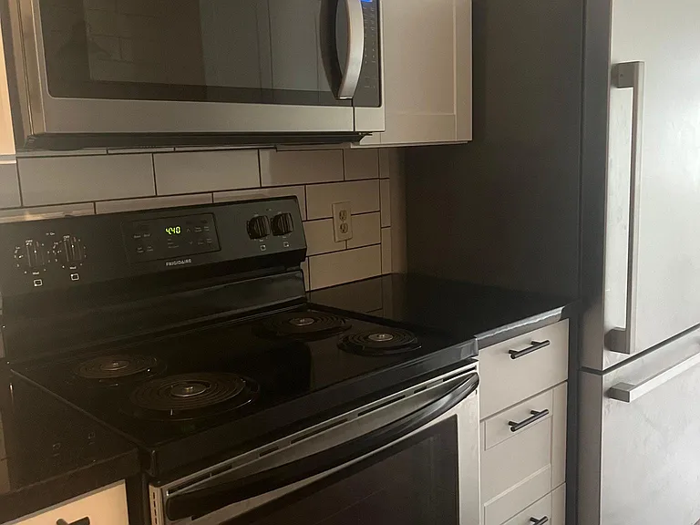 305 Belmont Dr — Photo 18