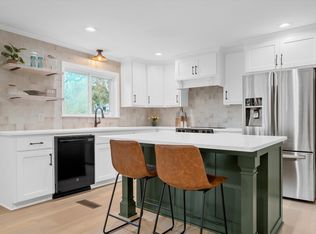 9001 Lark Dr, Woodway, TX 76712