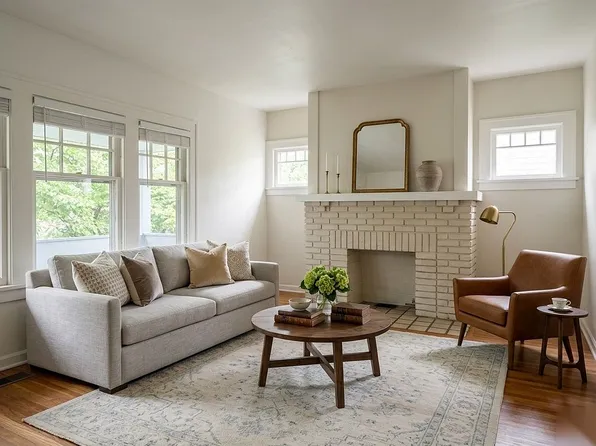 3141 Kensington Rd, Cleveland Heights, OH 44118