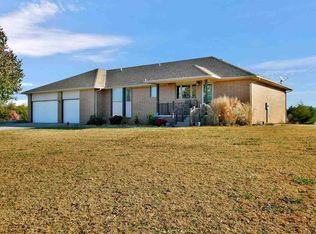 2516 S Essex Heights Rd, Halstead, KS 67056