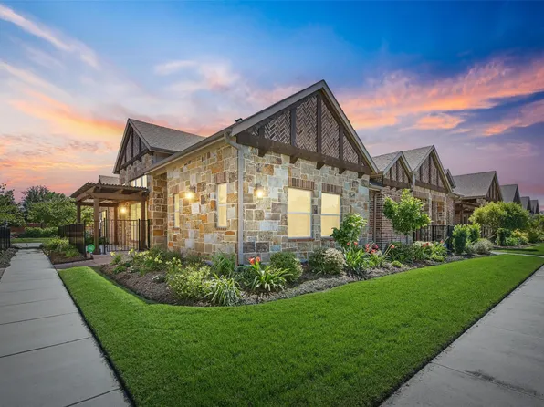 1111 Blue Bill Ln, Arlington, TX 76005