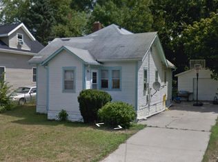 122 McLain Ave, Rockford, IL 61102