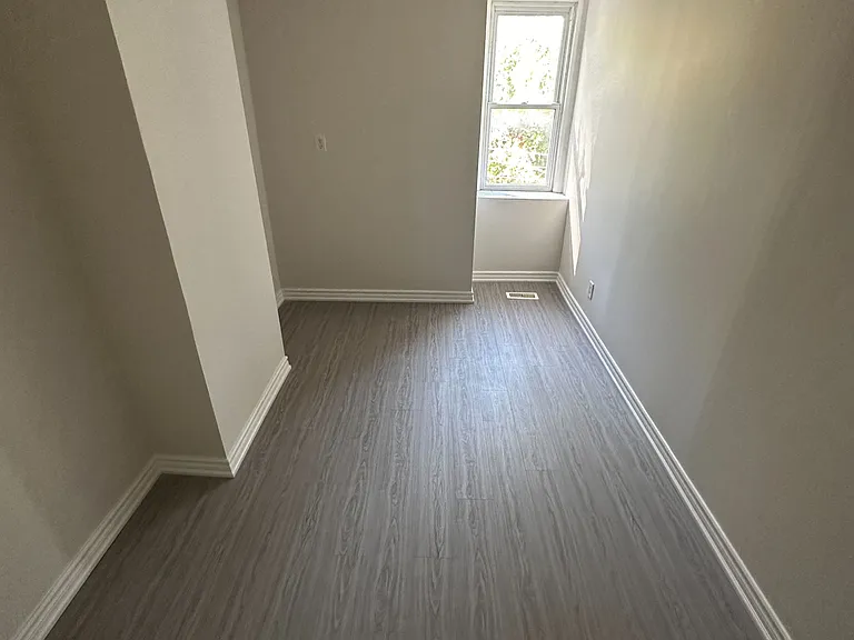 25 Howard St #2 — Photo 6