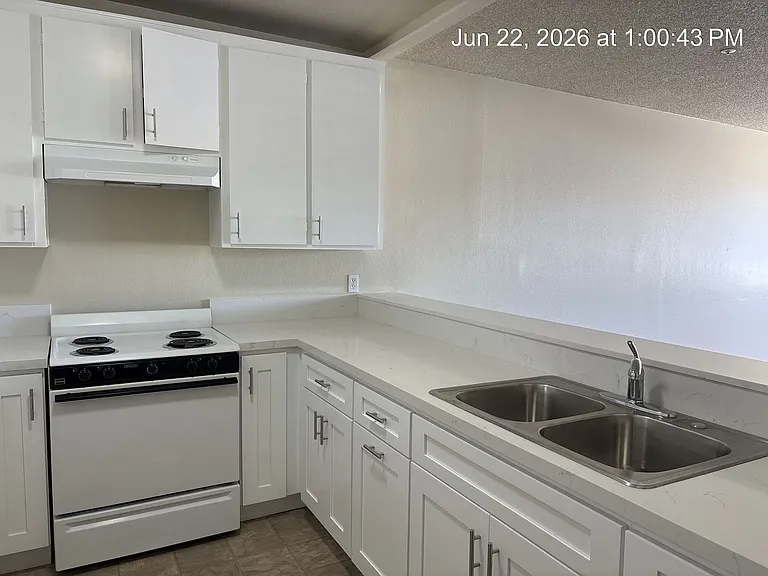 1206 N Parton — Photo 5