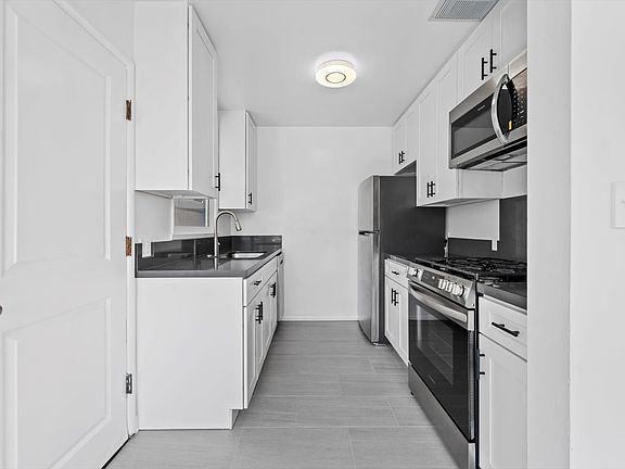 5th image of 117 42nd St #A