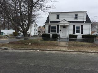 105 7th Ave, Woonsocket, RI 02895