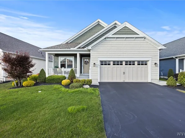 16 Raine Dr, Buffalo, NY 14221
