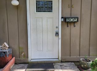 14 Woodlake Dr, Charlottesville, VA 22901