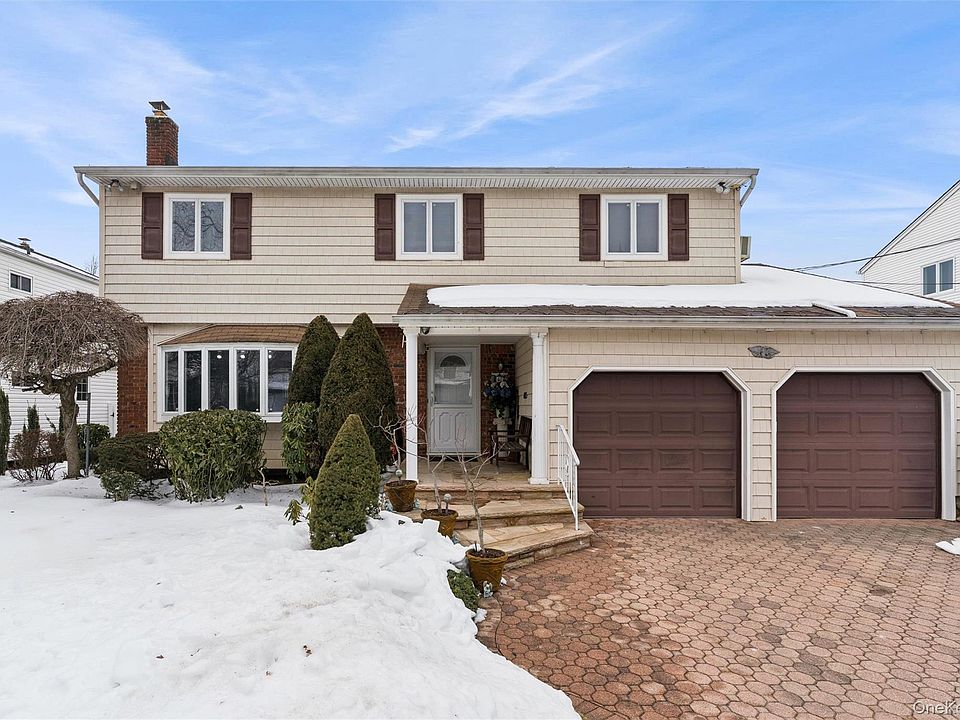 1st image of 44 Wallace Drive