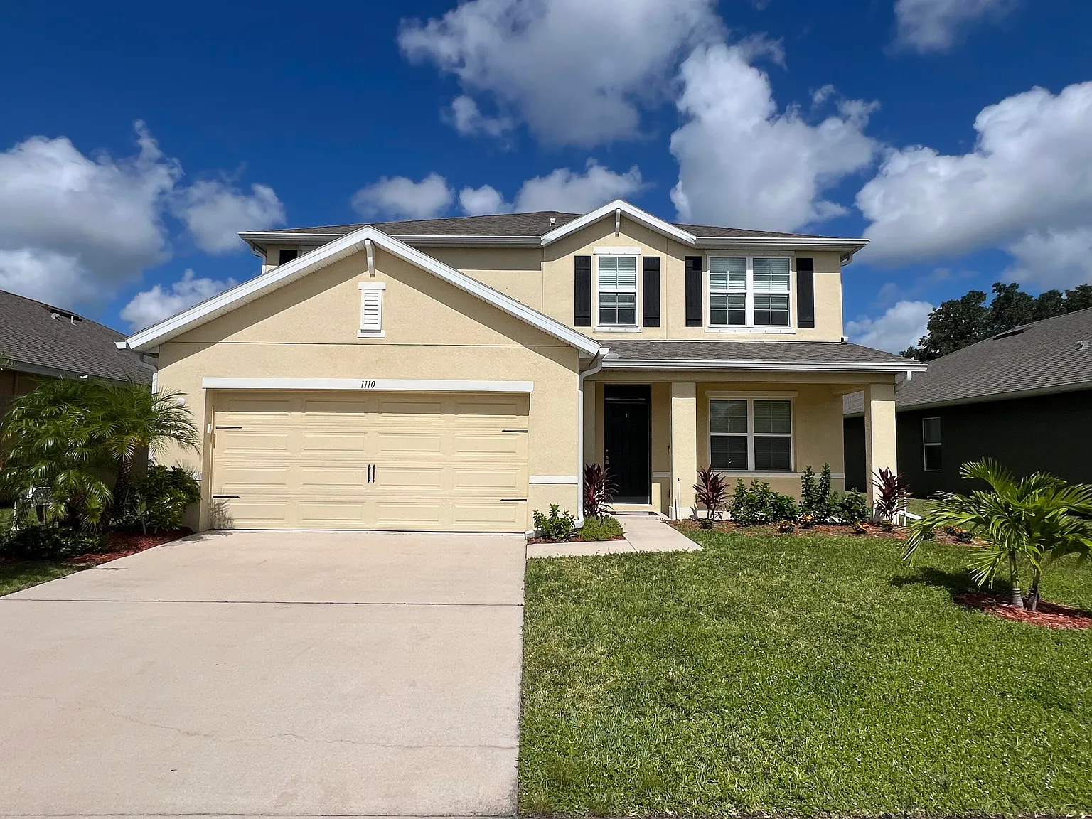 5 bed, 3.5 bath, 2926 sqft, $2,950 — Photo 1