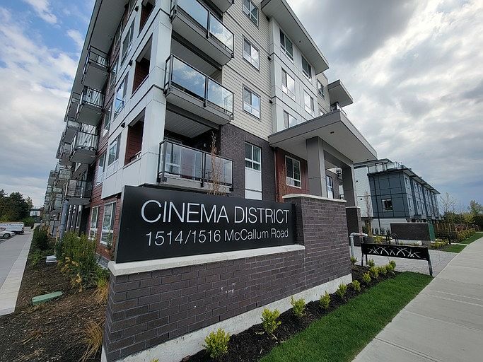 1514 McCallum Rd, Abbotsford, BC V2S 5S7 Zillow