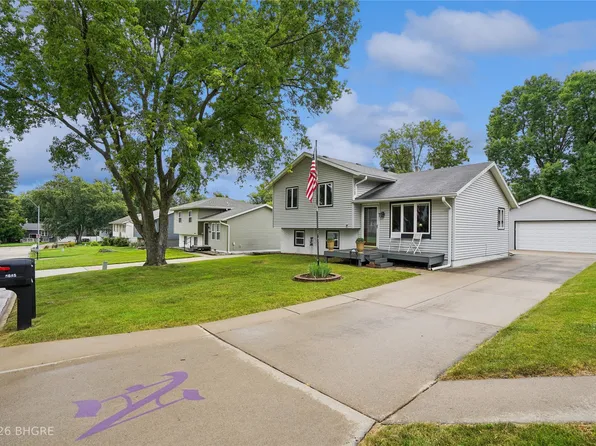 4636 Hyperion Dr, Norwalk, IA 50211