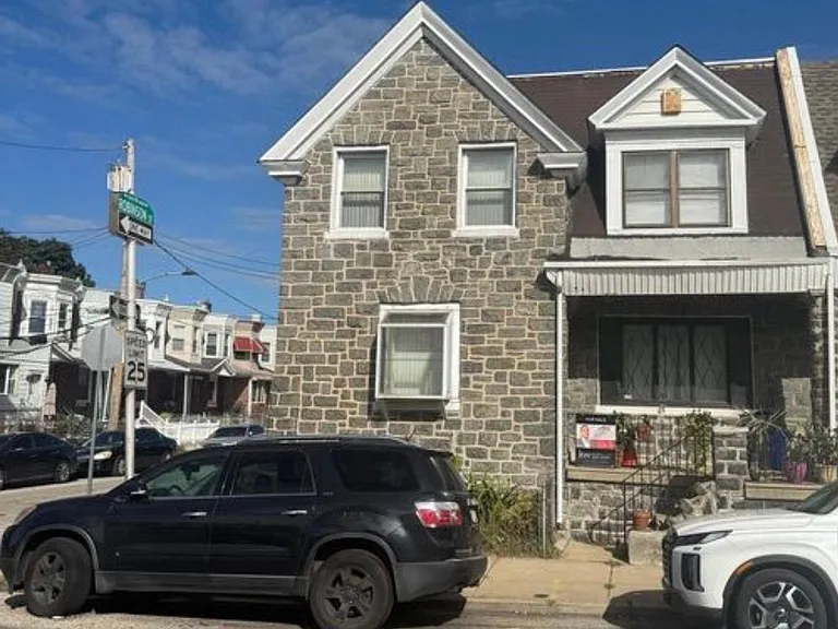 6113 Master St #MAIN — Photo 2