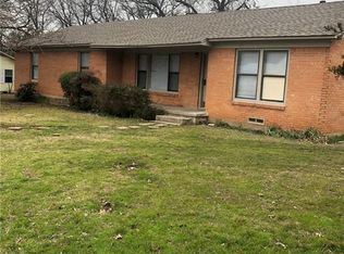 801 W Star St, Gainesville, TX 76240
