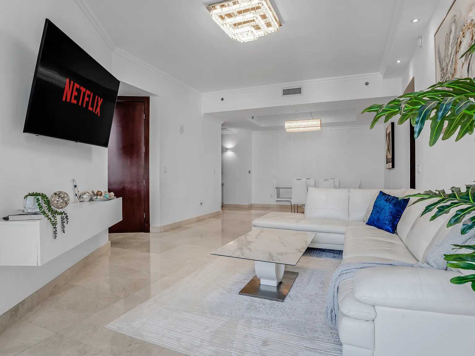 2 bed, 1435 sqft, $6,500 — Photo 2