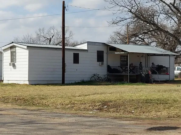 608 Bridge St, Mason, TX 76856