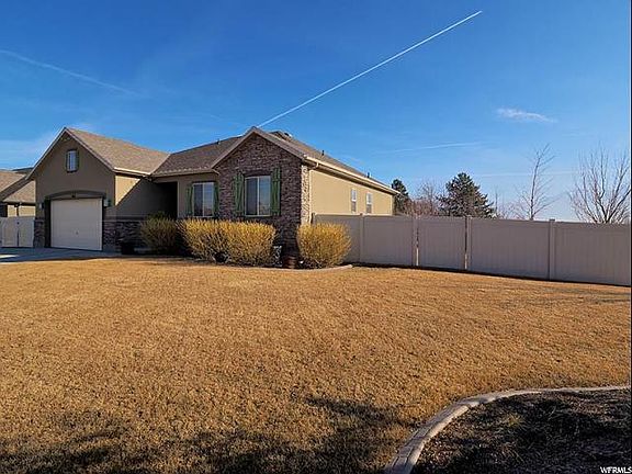 3rd image of 9117 S Naylor Farm Dr