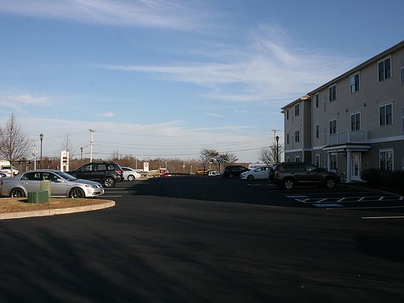 4th image of 545 Page St Unit 204