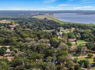 818 7th St, Somerville, TX 77879