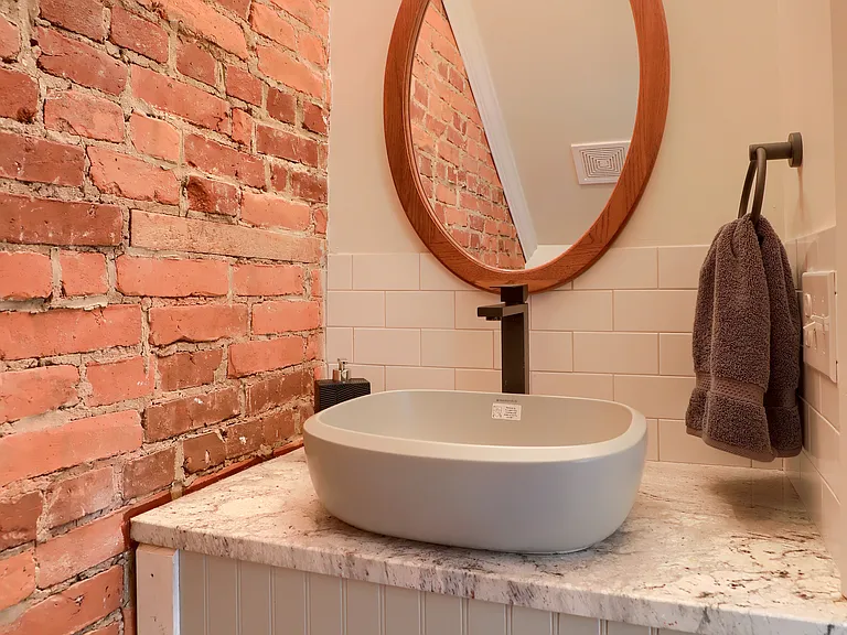 637 E Orange St #2 — Photo 31