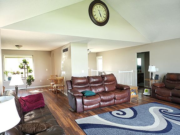 4th image of 1031 N Crandell Dr
