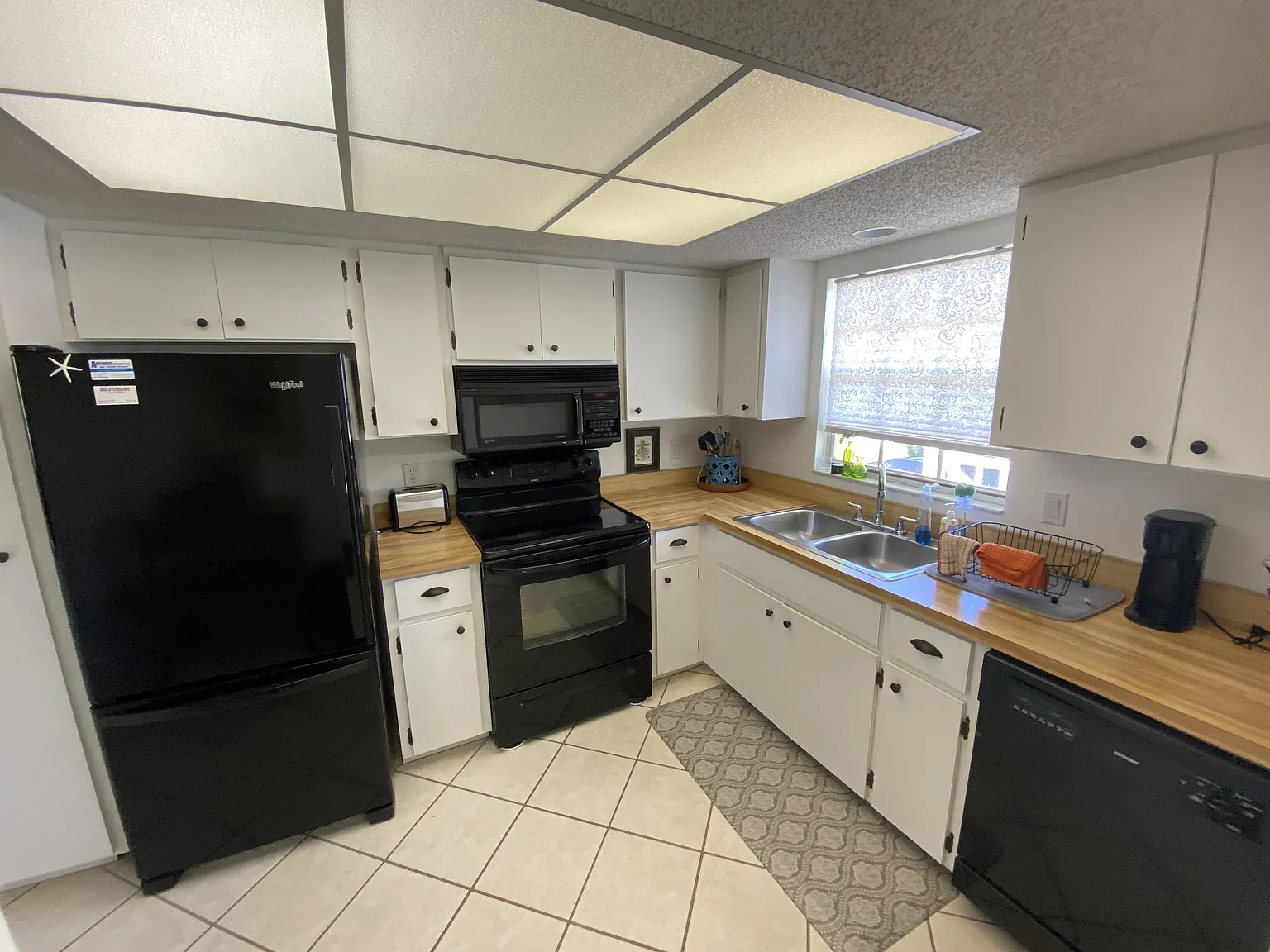 944 Capri Isles Blvd — Photo 3