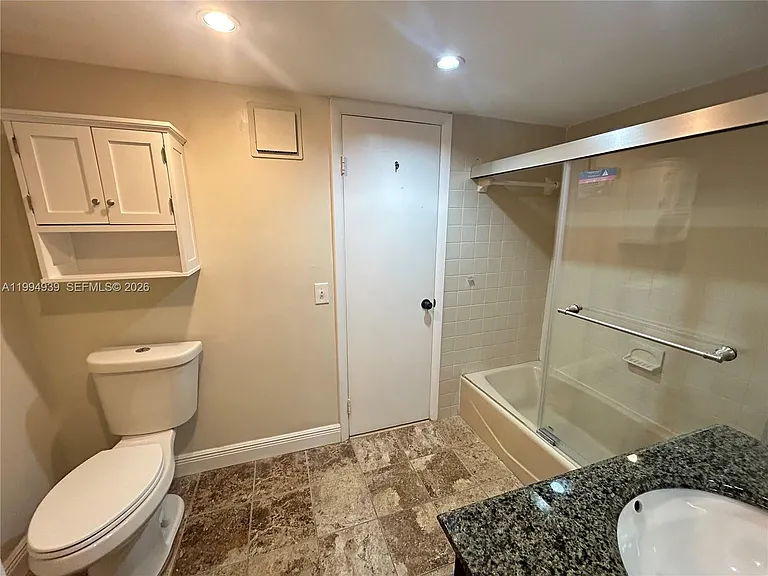 1660 NW 113th Ave — Photo 10