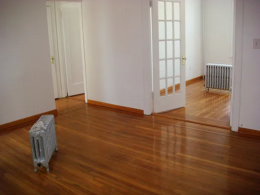 Rented by Avanguard Realty Corp | media 3