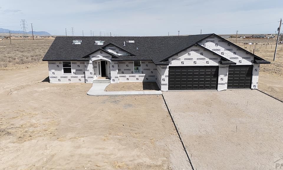 2nd image of 1087 E Wild Rose Ln