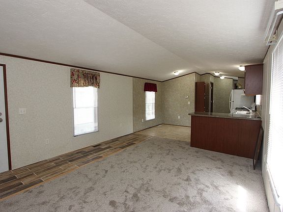 2nd image of 117 Leicester St #117