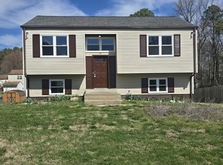 10200 Stroud Ln, North Chesterfield, VA 23236
