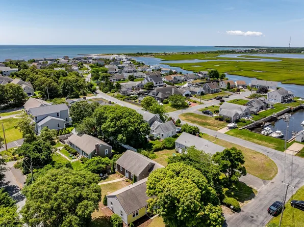 11-11A Gateway St #A, South Yarmouth, MA 02664