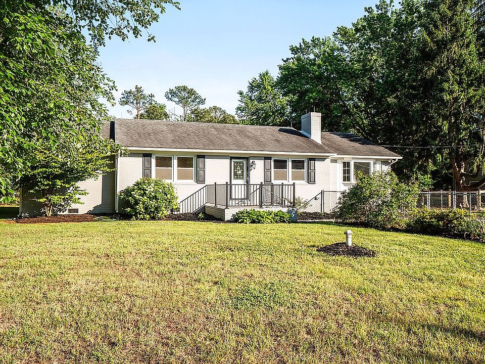 1st image of 43939 Lanedon Dr