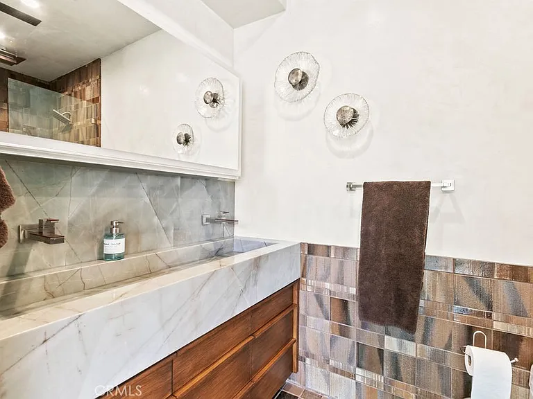 345 Emerald Bay — Photo 51