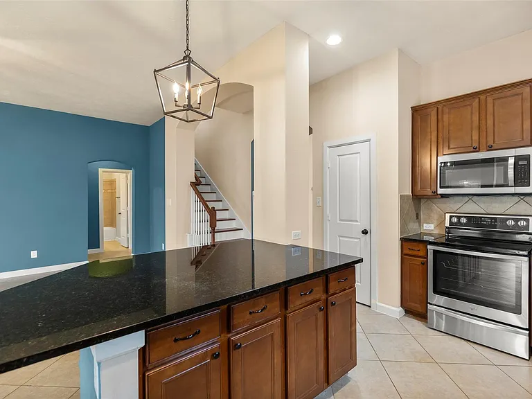 19511 Dunlay Springs Dr — Photo 11