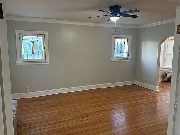 5th image of 1814 Warren St