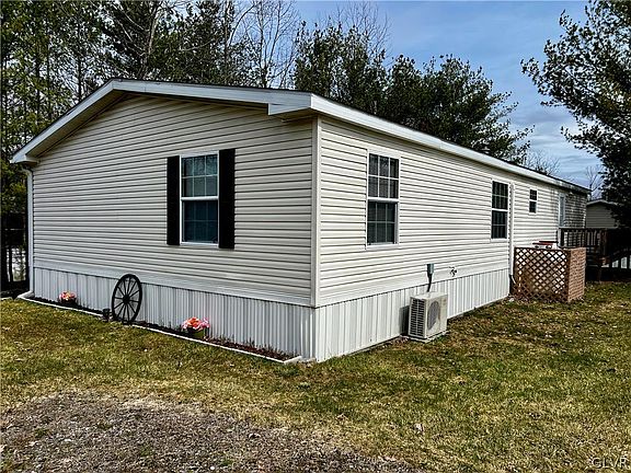 3rd image of 151 Cornerstone Dr
