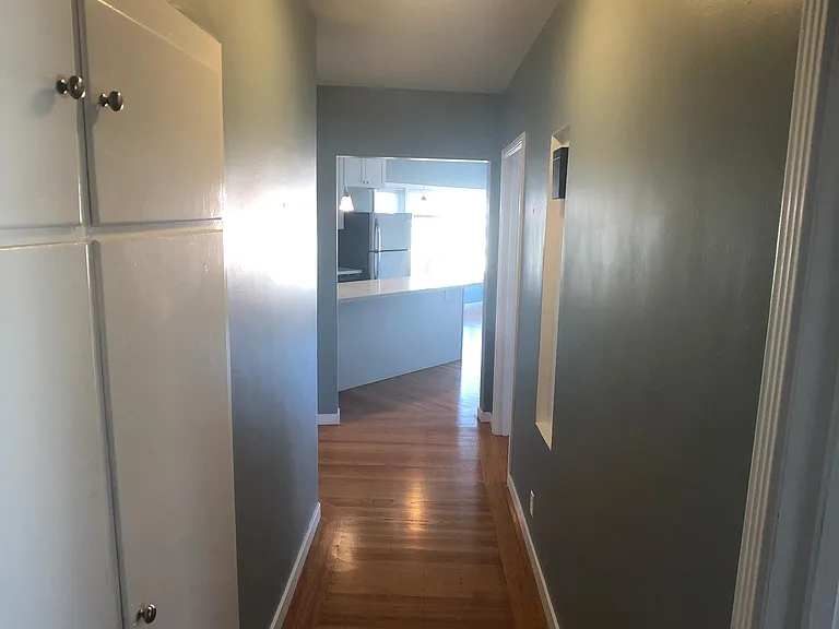 3 Anzavista Ave — Photo 3