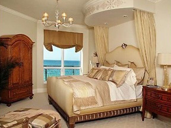 5th image of 1801 Gulf Shore Blvd N